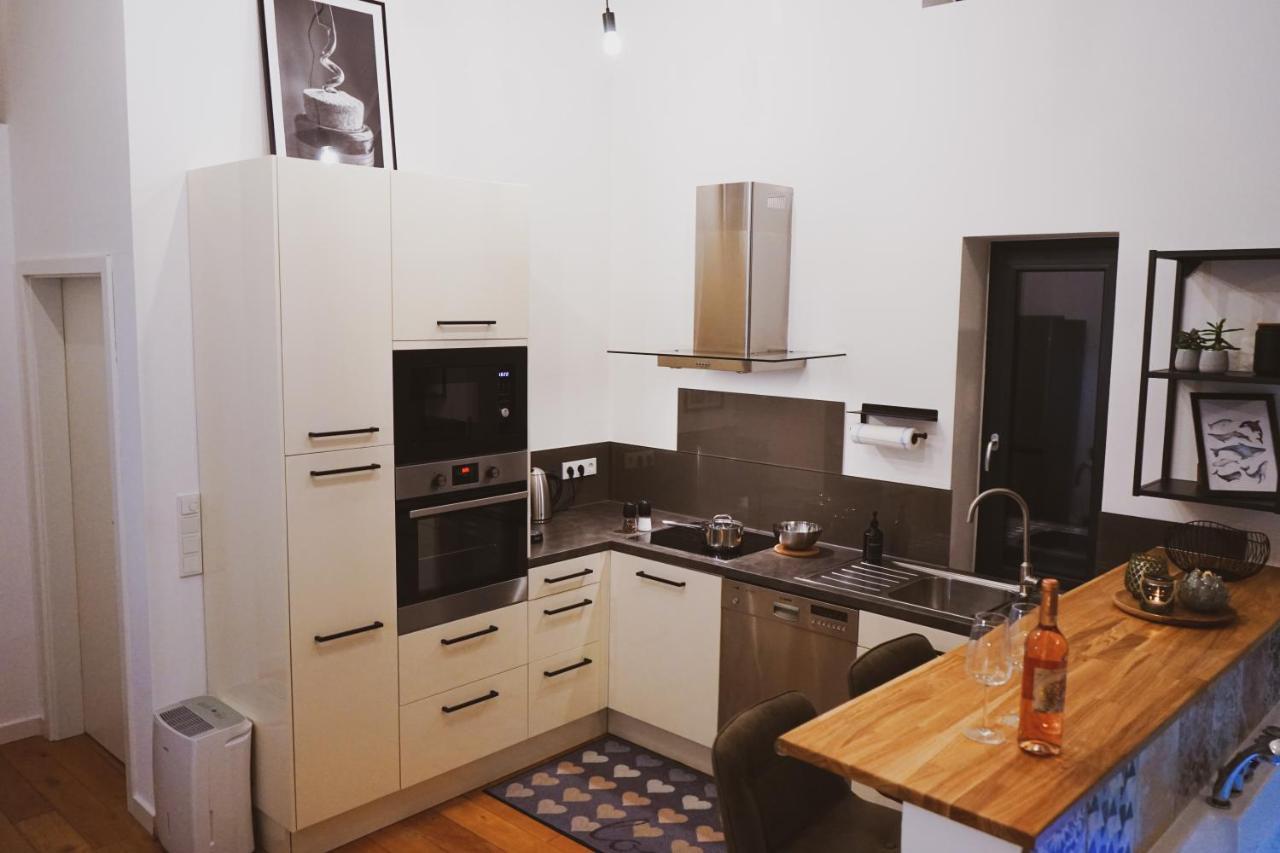 Stilvolles City-Loft Mit Privatem Whirlpool Trier Buitenkant foto